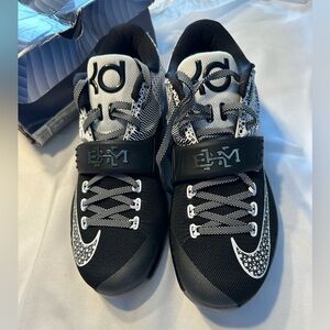 Nike KD VII (7) BHM size 9.5 NIB black white gray